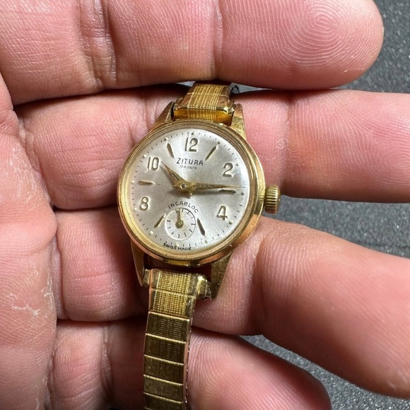 Vintage Zitura Ladies Watch 17 Rubis Incabloc Swiss Made Mechanical Wind Working - Picture 3 of 8